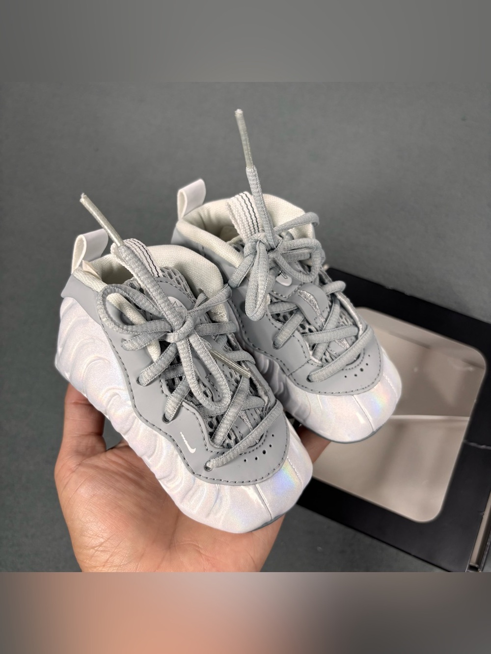 Nike Foamposite Lil, Posite One Ksa (CB) Gray White Toddler Size 4C